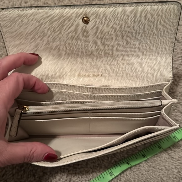 Michael Kors Tote and Matching Wallet - Picture 12 of 12